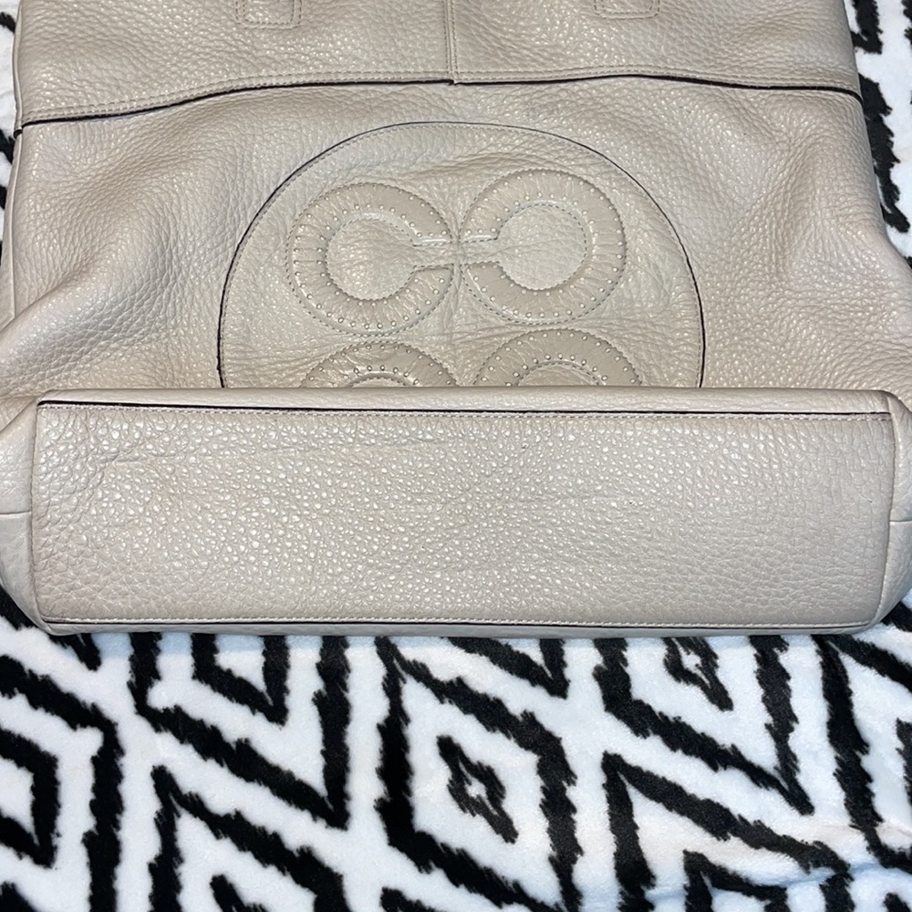 Cream Coach bag - Picture 8 of 8
